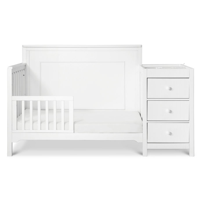 Carter's by DaVinci Dakota 4in1 Standard Convertible Crib and Changer